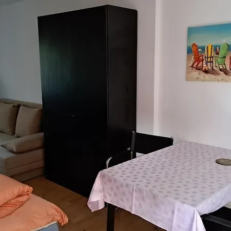 Prettycentral1roomappartement Appartement